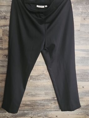 Studio Works Black Cropped Straight Pants with Elastic Waist